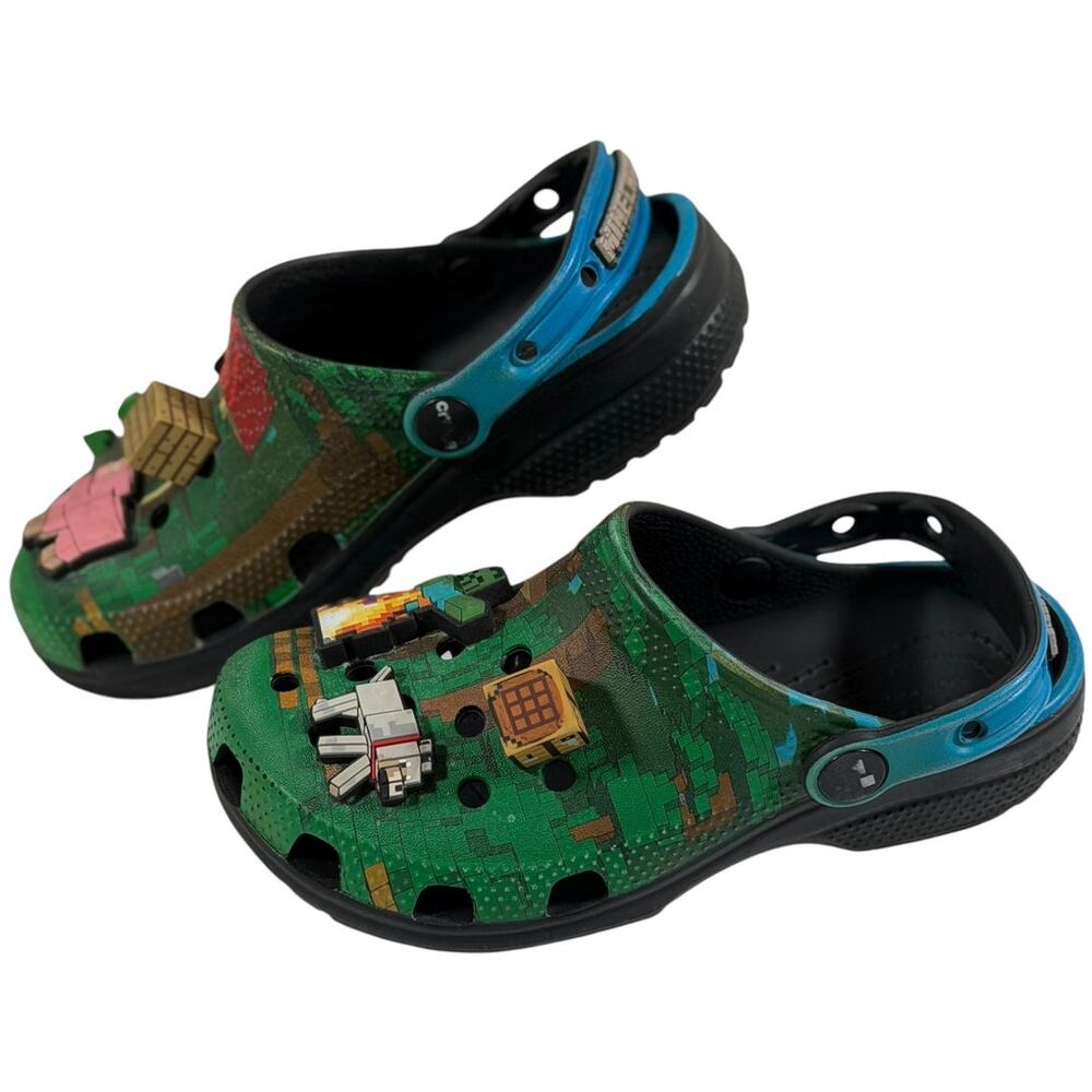 Crocs Minecraft Classic Clog, Kids 13C, Green, 3D Charms, Gaming, Fun